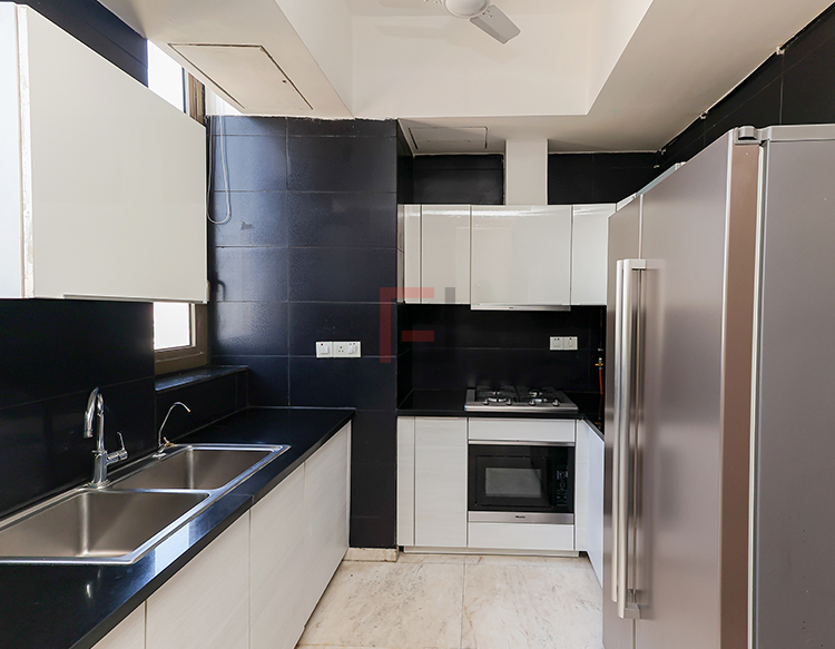 M3M ゴルフ ビュー エステート、3LDKのアパートメント