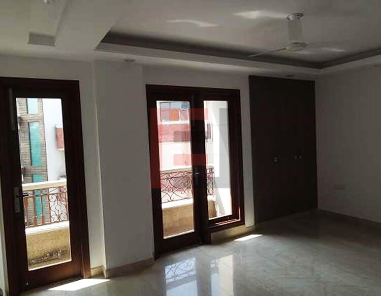 ディフェンロニースコ、3LDKアパートメント