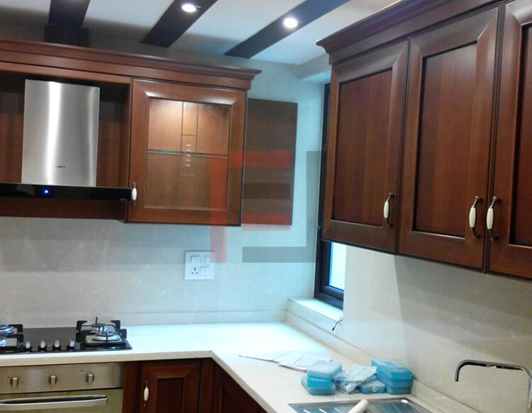 ディフェンスコロニー、3LDKアパートメント