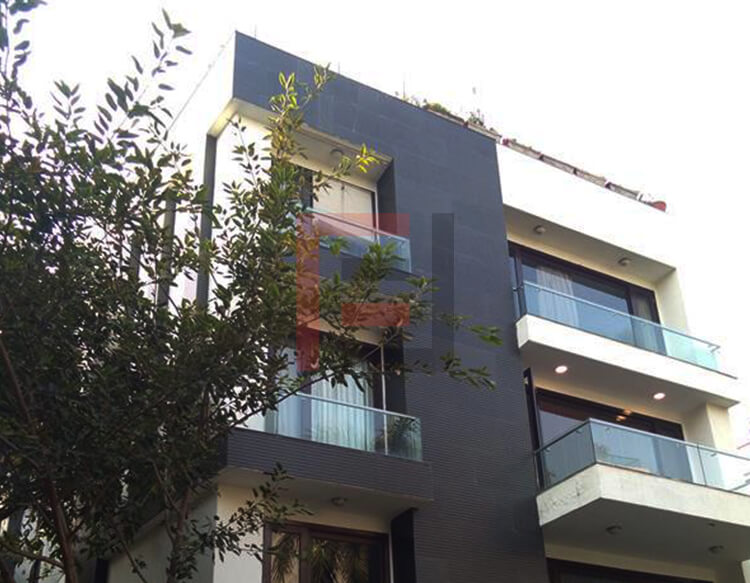 ヴァサントヴィハール、4LDKアパートメント